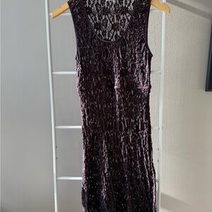 Chic Lace Midi Dress in Deep Purple